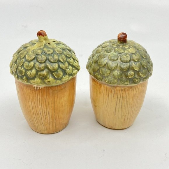 Vintage Bisque Acorn Salt & Pepper Shaker Set - Picture 1 of 5